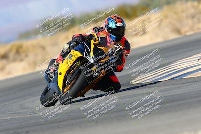 media/Jan-09-2022-SoCal Trackdays (Sun) [[2b1fec8404]]/Turn 16 (11am)/